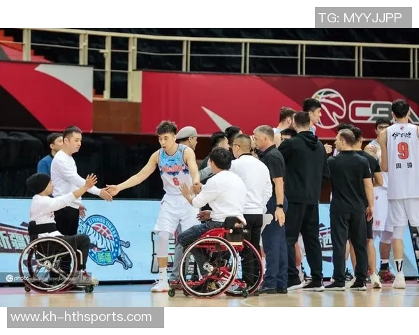 赛后复盘杭州篮球队与西安篮球队的速度对比分析与战术探讨 赛后复盘杭州篮球队与西安篮球队的速度对比分析与战术探讨