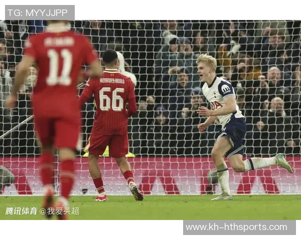 英超锦标赛分析重庆网球队的团队协作与战术执行表现