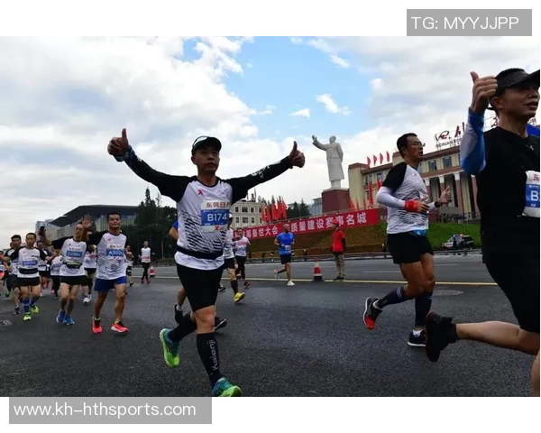 重庆飞盘队在运动马拉松大满贯中的拼搏历程与奋斗精神全景报道